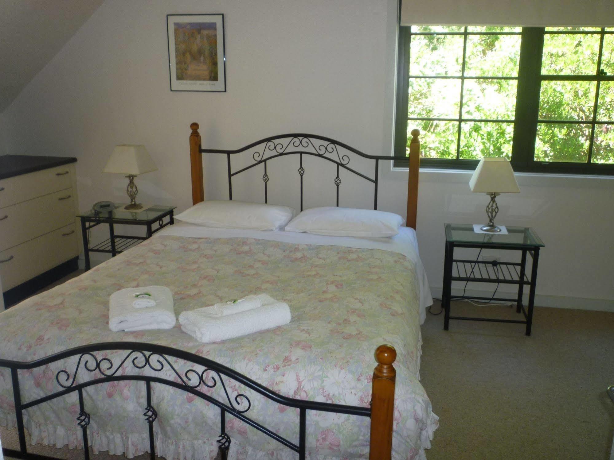 Whispering Pines Cottages Wentworth Falls Εξωτερικό φωτογραφία